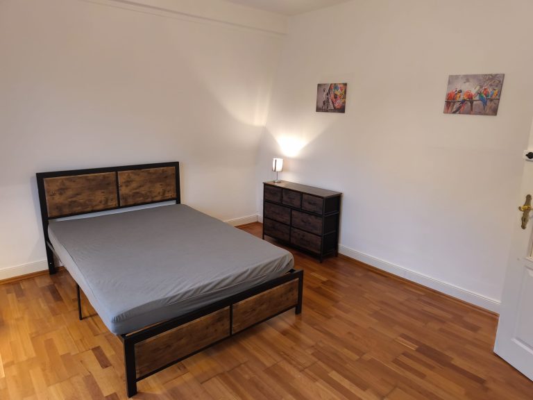 Volkmarstrasse 11, 3. OG, Zimmer 2 - Bild 3